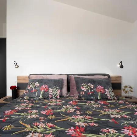 Holiday home Jasminka Mit Pool Und Jacuzzi *